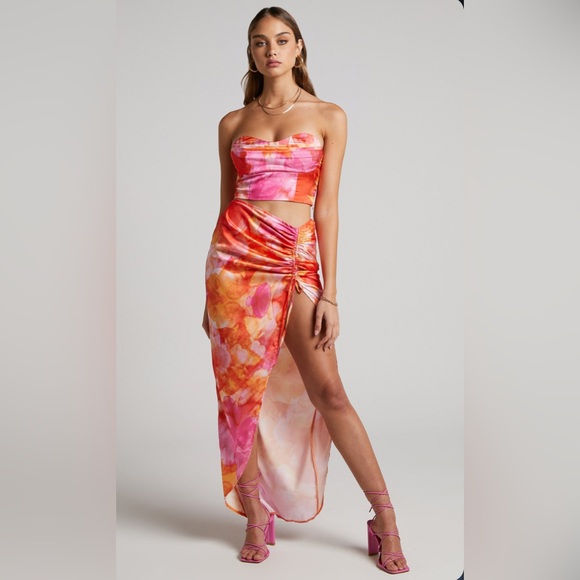 Showpo Vibrant Orange and pink skirt Set - Picture 2 of 11